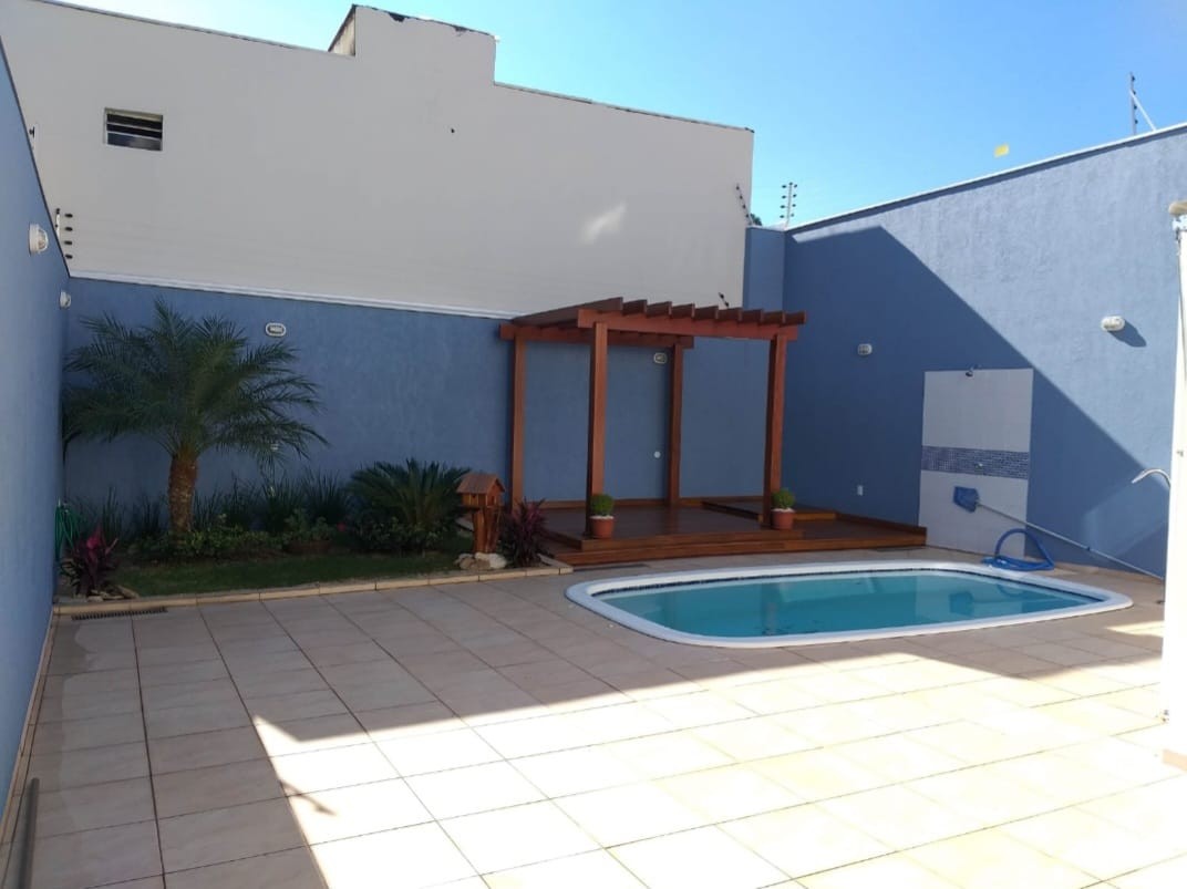 Casa, 3 quartos, 290 m² - Foto 1